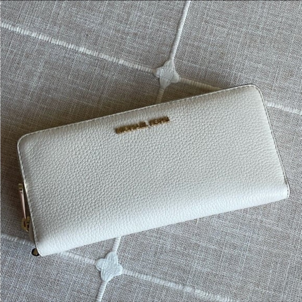 Michael Kors Continental Cream Leather Wallet